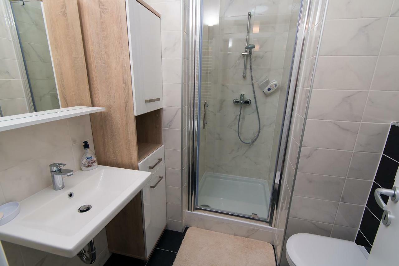 Studio Apartman Bella Appartement Zagreb Buitenkant foto