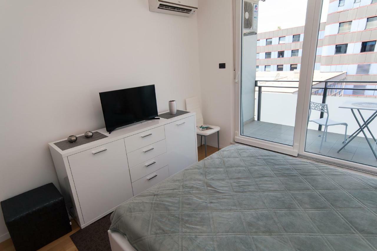 Studio Apartman Bella Appartement Zagreb Buitenkant foto