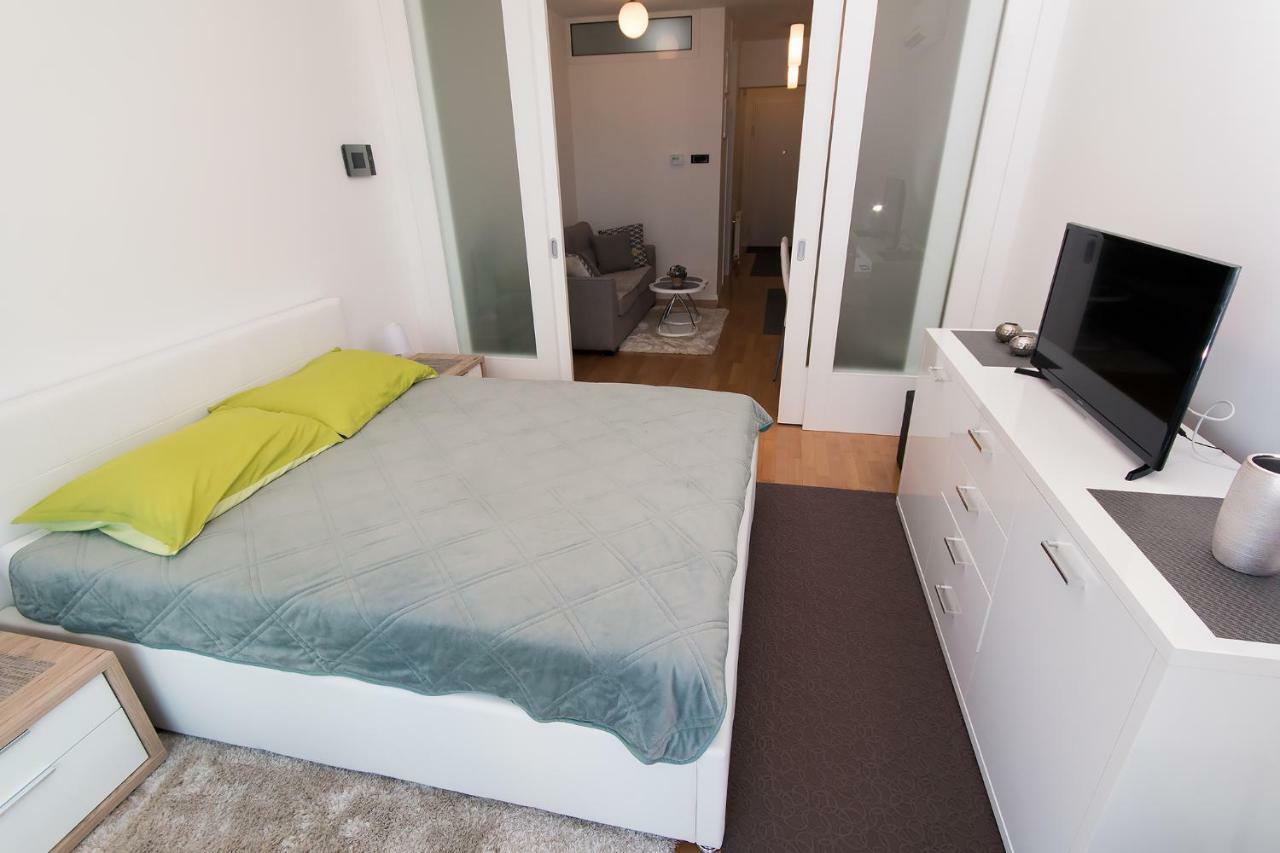 Studio Apartman Bella Appartement Zagreb Buitenkant foto