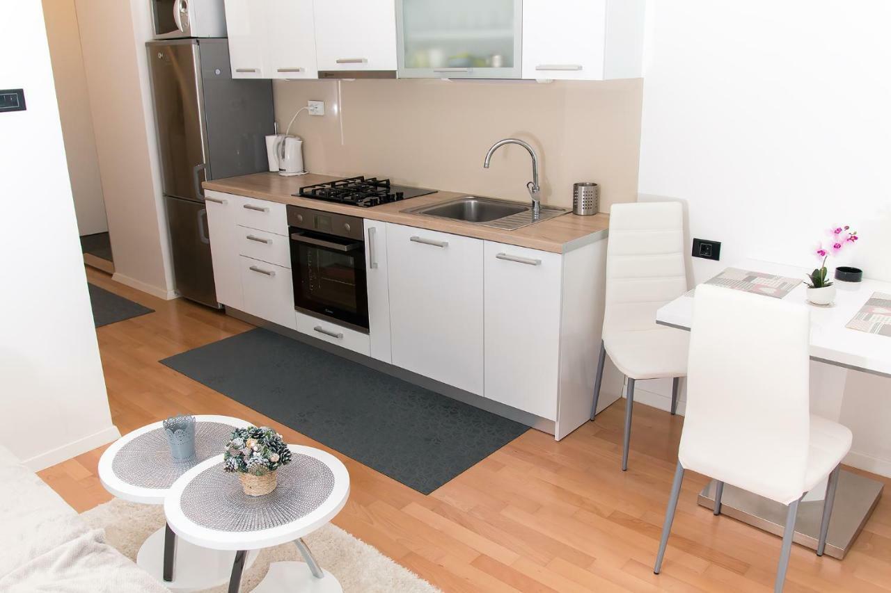 Studio Apartman Bella Appartement Zagreb Buitenkant foto
