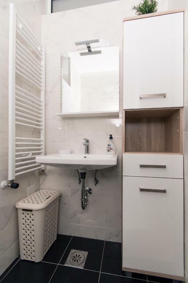 Studio Apartman Bella Appartement Zagreb Buitenkant foto
